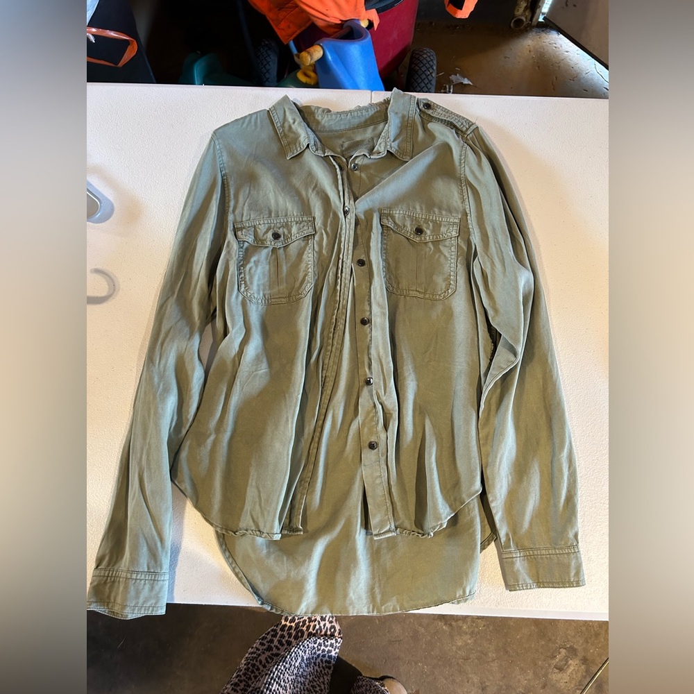Universal Thread Olive Button Down Shirt